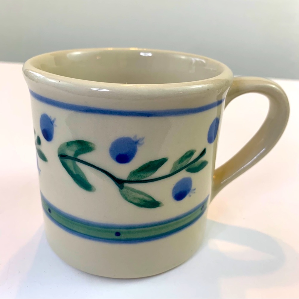 Hartstone Pottery Blueberries 12oz Mug Pottery